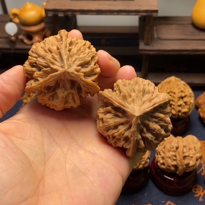 文玩核桃把件全品球奔尺寸49