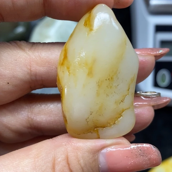 未镶嵌和田玉（糖玉）挂件