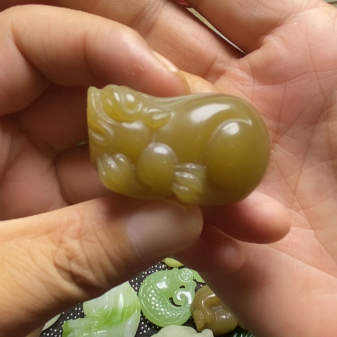 颈饰未镶嵌和田玉