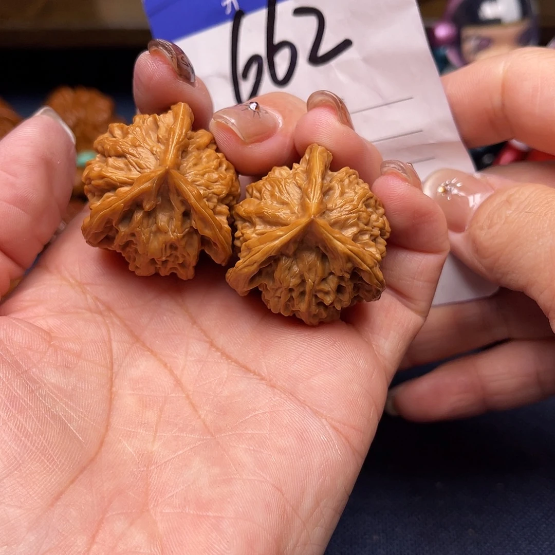 酱***度吊坠文玩核桃盘山三棱34