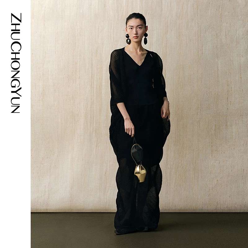 ZHUCHONGYUN2025春新款轻薄立体肌理宽松中长款黑色开衫C1FZ1769M