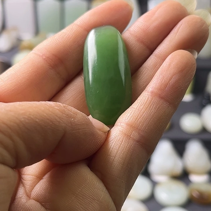 和田玉（碧玉）未镶嵌颈饰