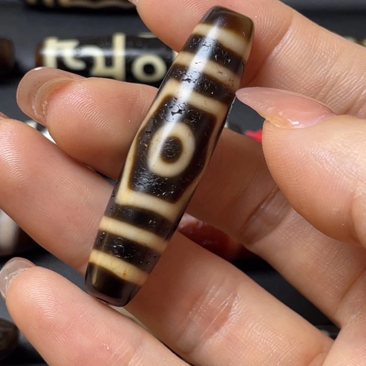 王***馆玛瑙/玉髓未镶嵌颈饰