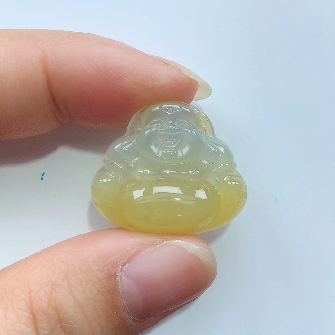 翡翠颈饰未镶嵌佛