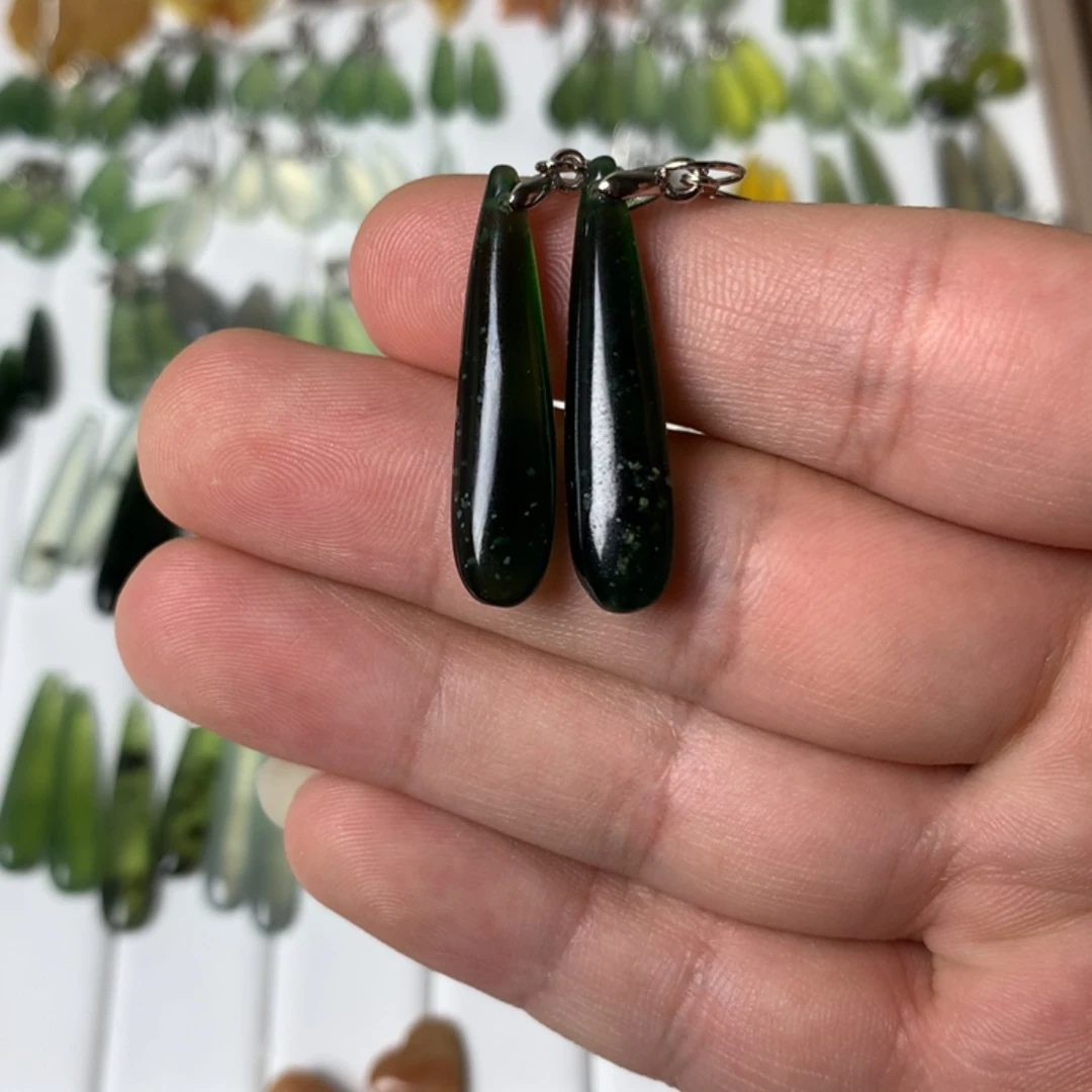 蛇纹石玉耳饰未镶嵌尚**饰