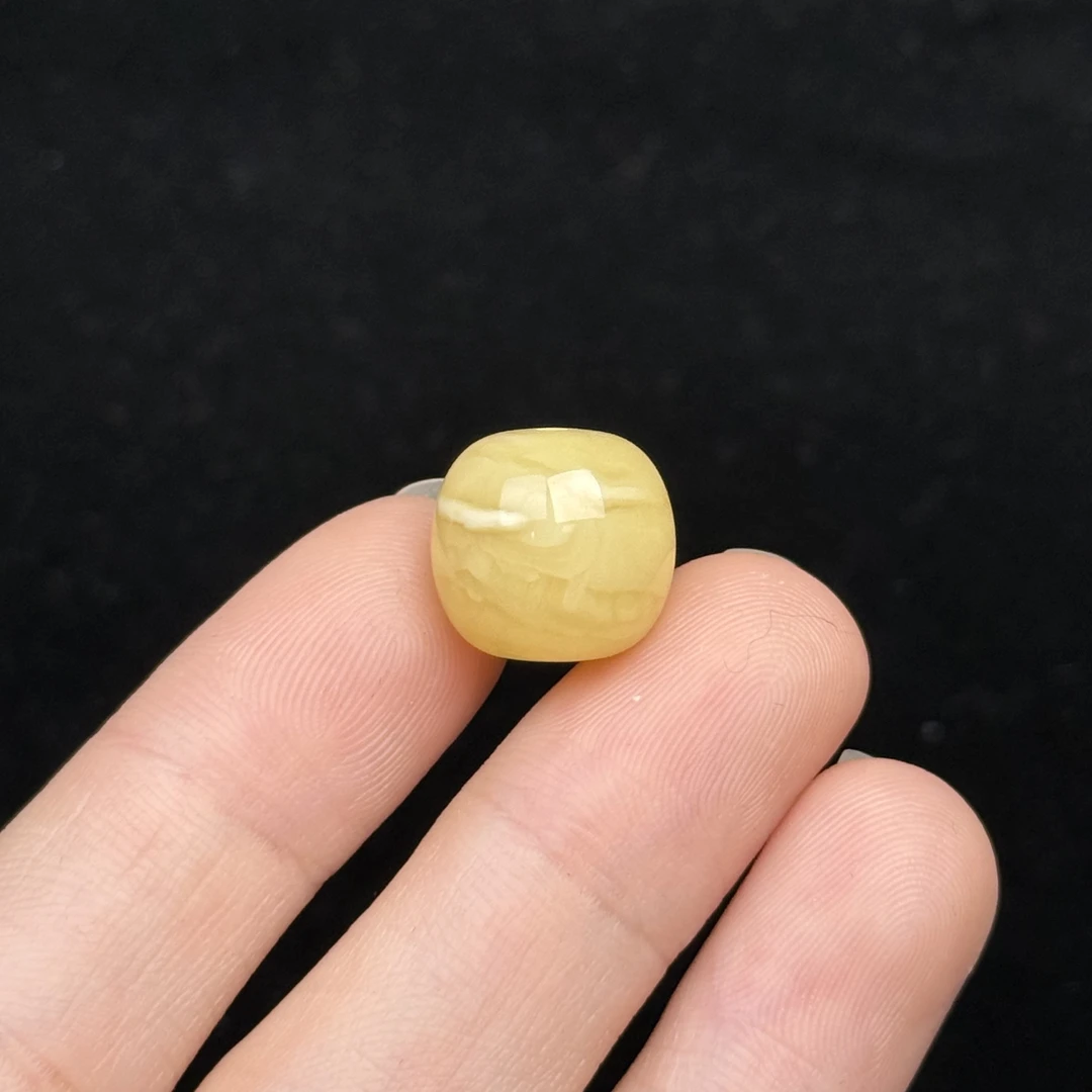 A38-35天然原矿蜜蜡 满蜡鸡油黄墩子 13*12mm支持复检假一罚十