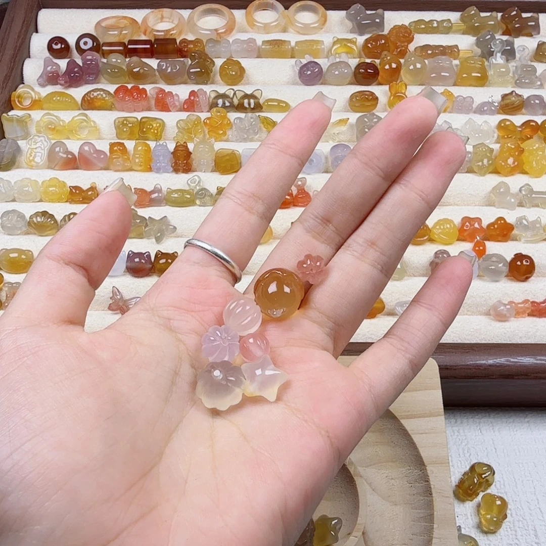 言***.玛瑙/玉髓合金颈饰