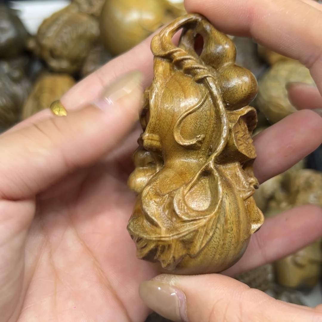 无事牌维腊木（绿檀）