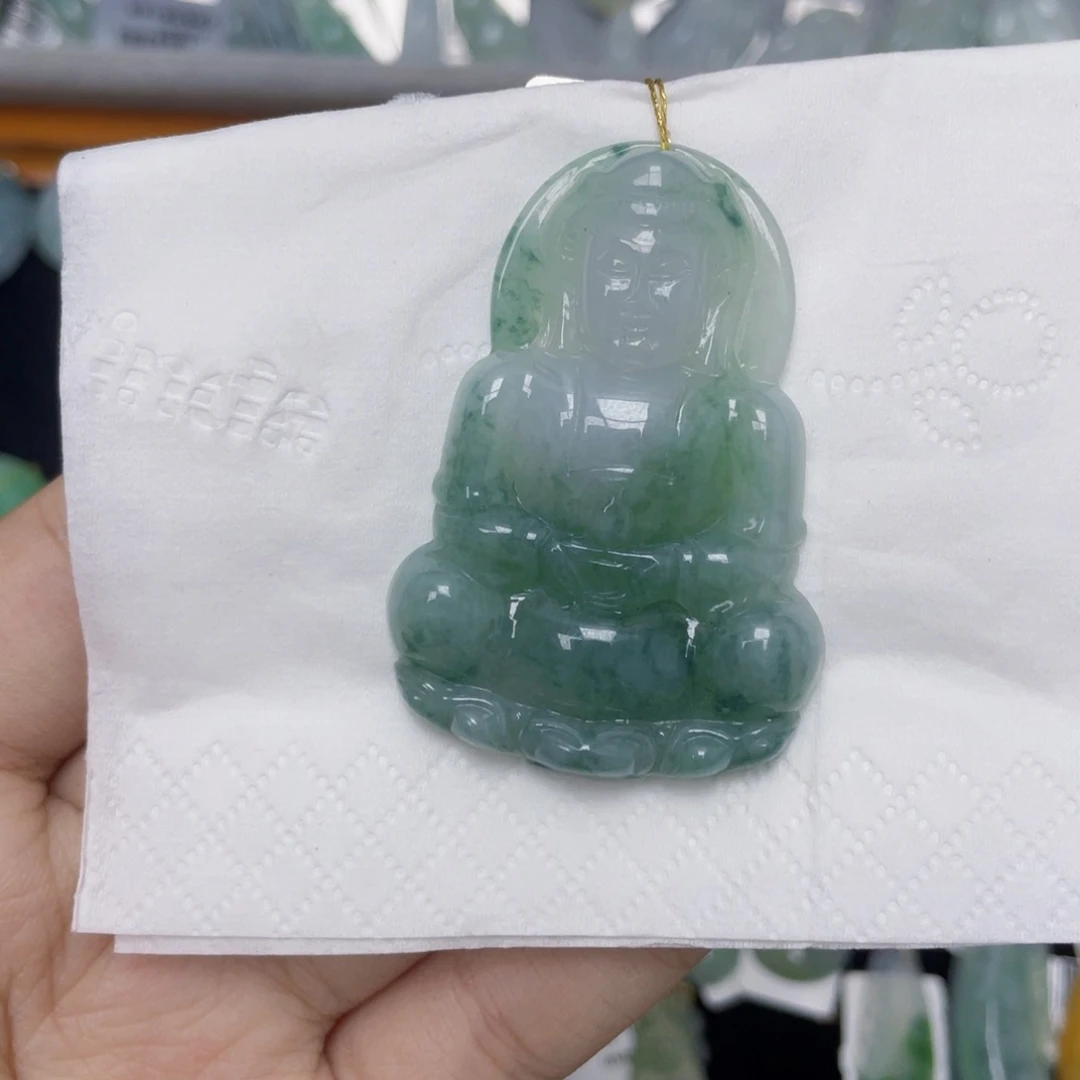 翡翠未镶嵌颈饰观音