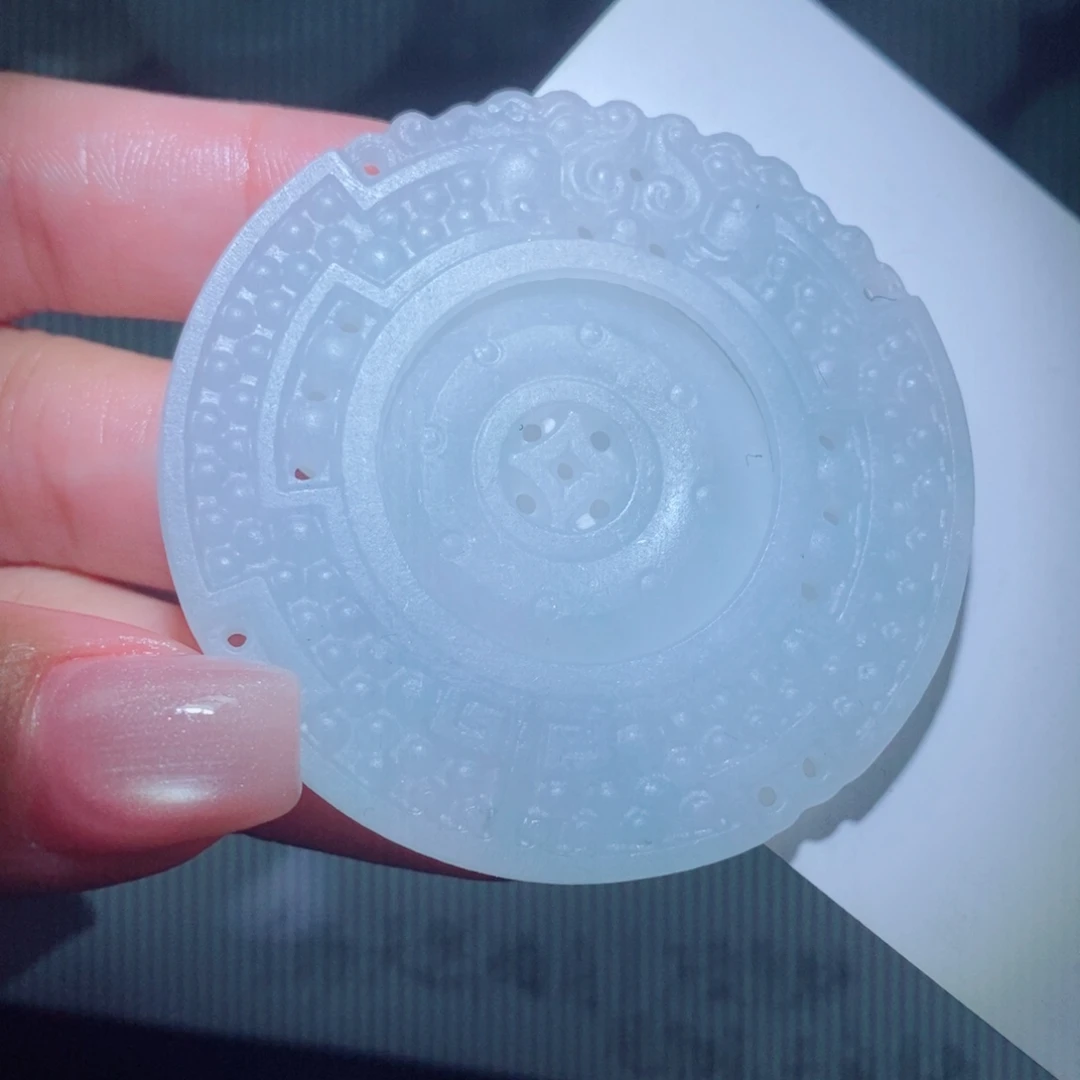 未镶嵌吊坠定制翡翠