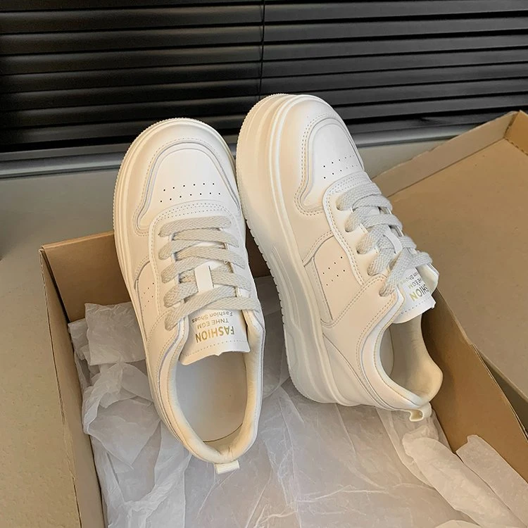 时尚鞋子青年女生脚感舒适厚底韩版百搭休闲板鞋夏季学生韩版女鞋