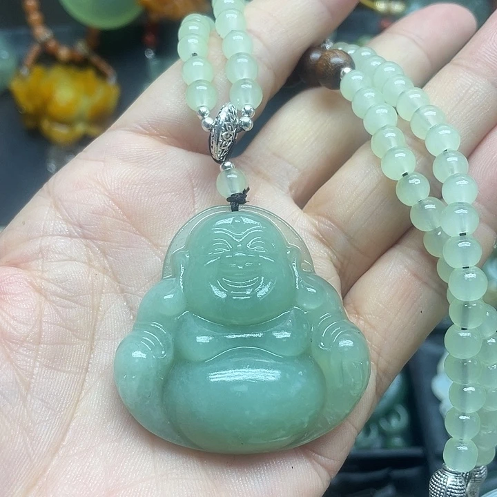 未镶嵌蛇纹石玉颈饰