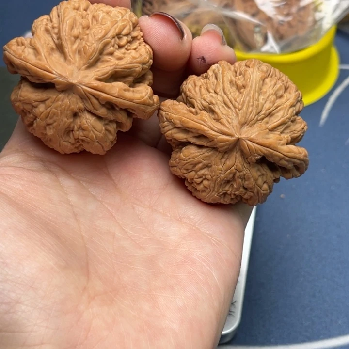 文玩核桃把件征*粗筋46