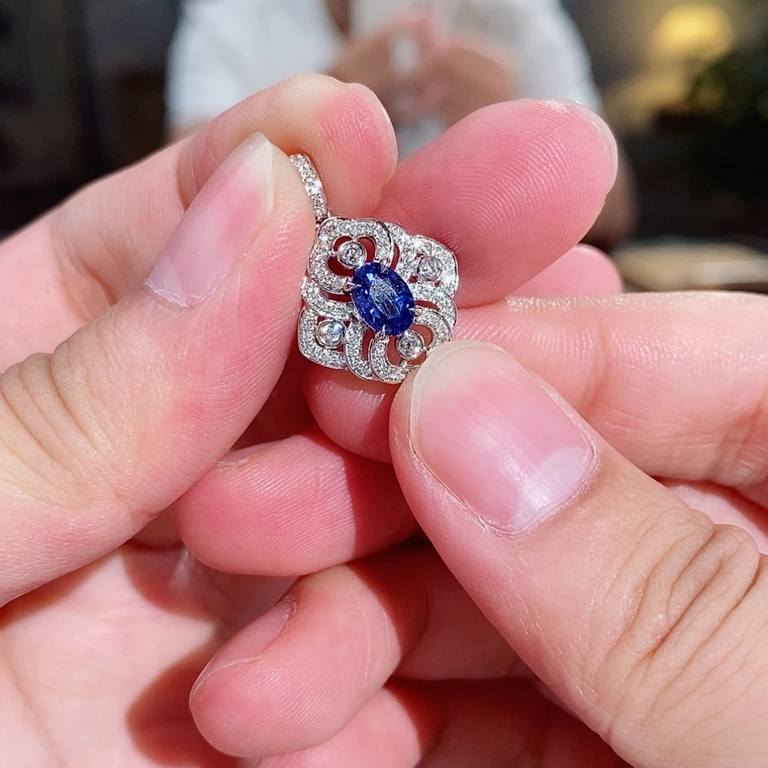 蓝宝石吊坠(不含链)18K金镶嵌0.96ct