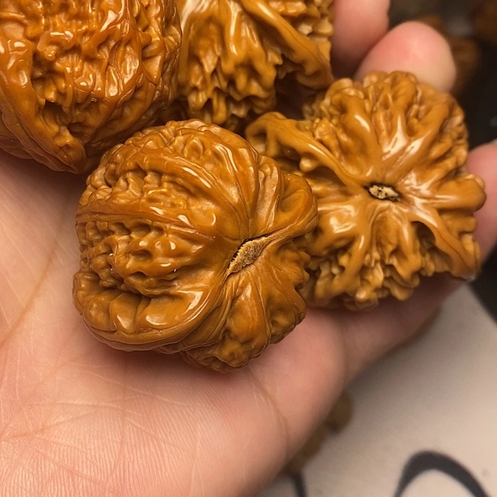 福***文玩核桃吊坠帝王46