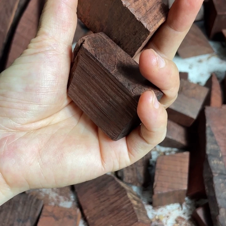 肌***山檀香紫檀（小叶紫檀）