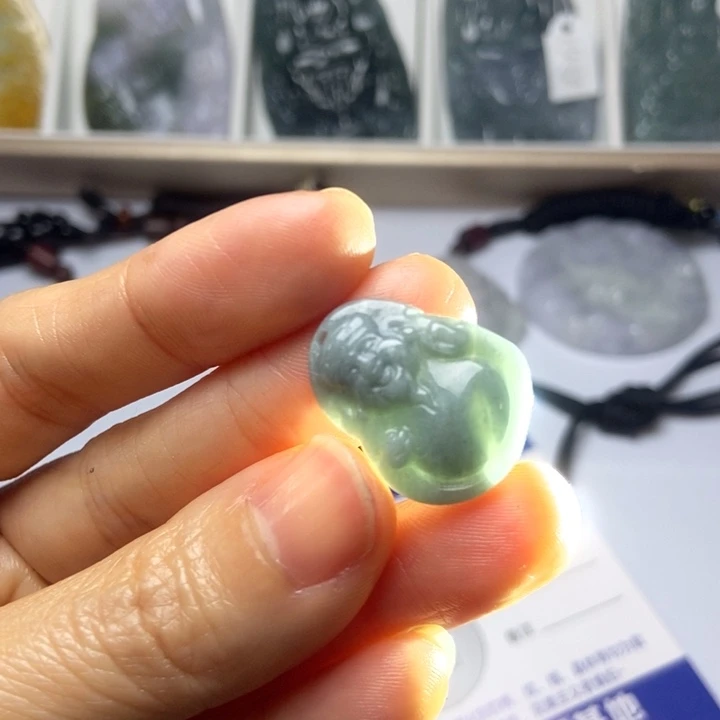 翡翠未镶嵌挂件翡翠