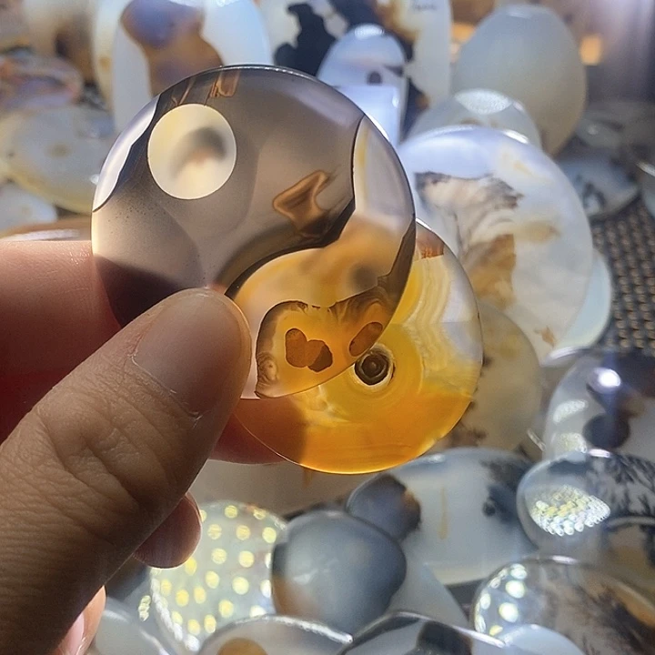 未镶嵌颈饰玛瑙/玉髓曌****空
