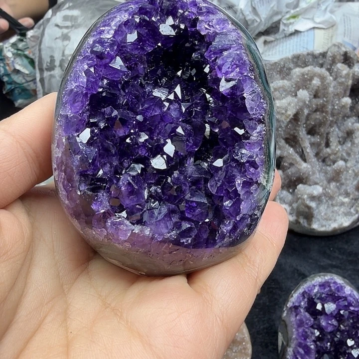未镶嵌水晶珠宝半成品