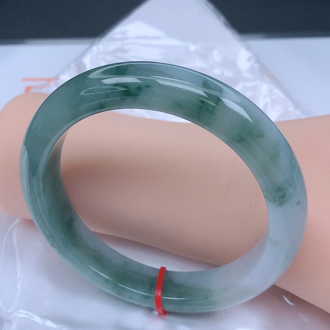 【闪购商品】未镶嵌手镯翡翠，63