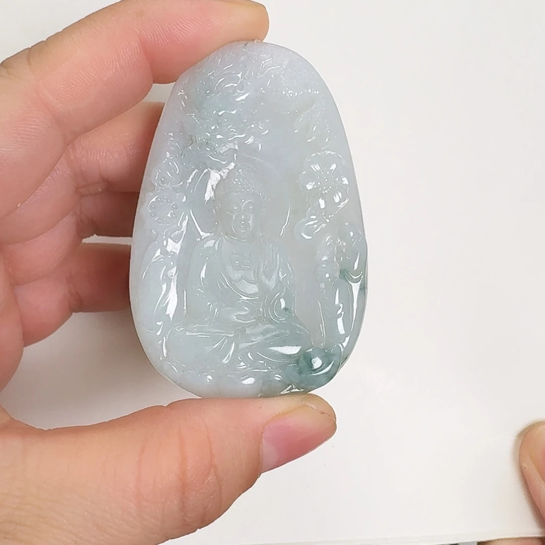 翡翠颈饰未镶嵌卡***笑阿弥