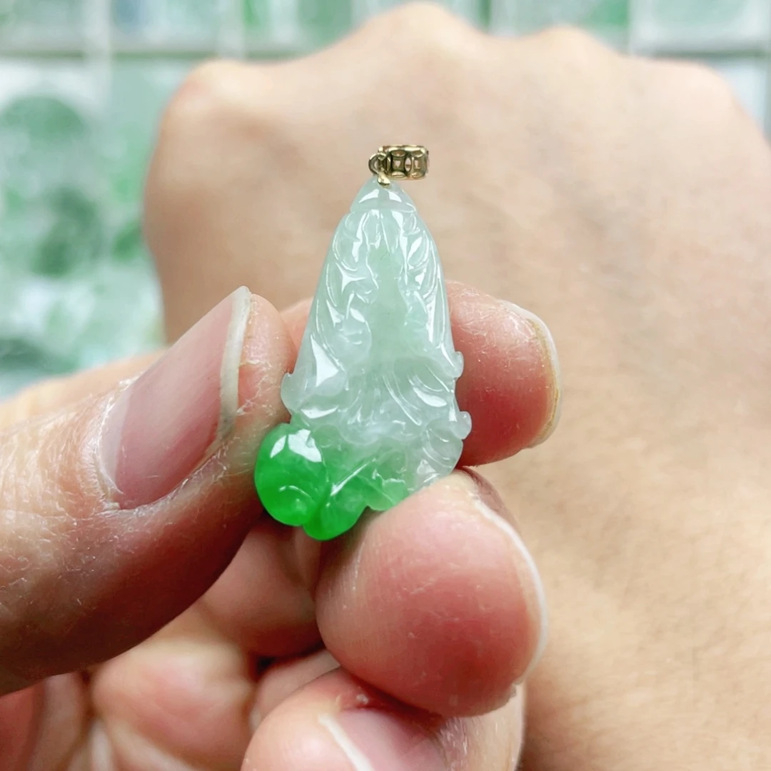 翡翠吊坠(不含链)18K金镶嵌