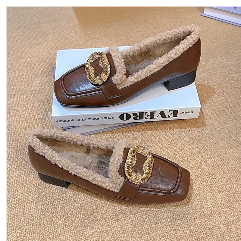 水钻方扣女2024年秋冬新款一脚蹬加绒保暖毛毛鞋通勤瓢鞋