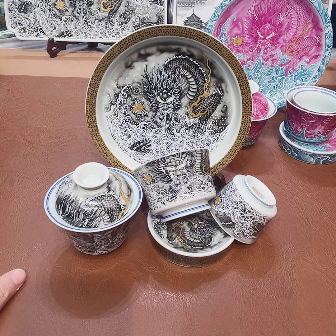 摆件景德镇陶瓷研究所从事生产技术