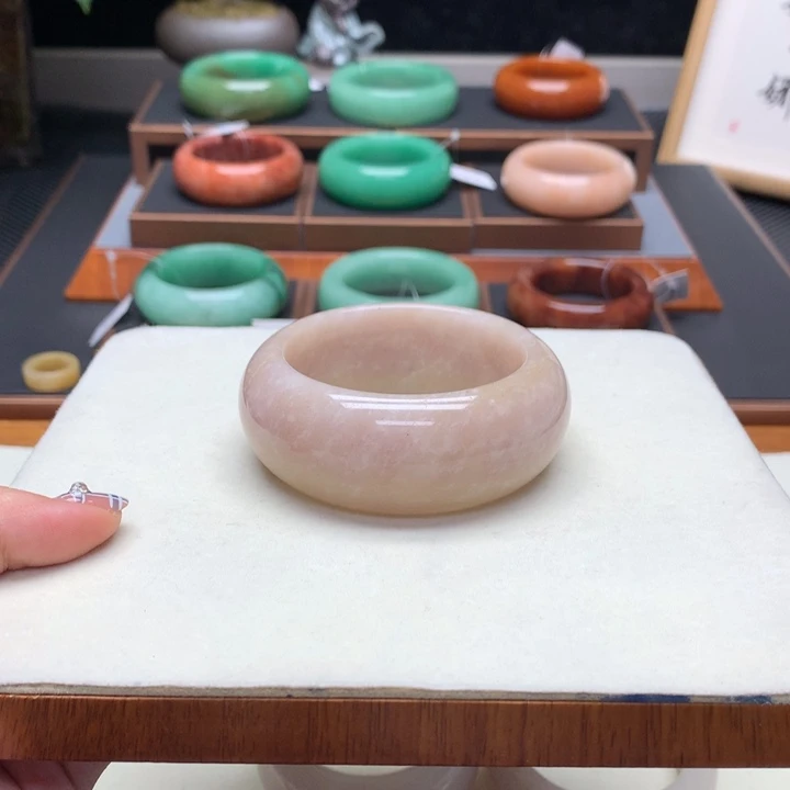 好***运石英质玉（非洲翠）合金舍