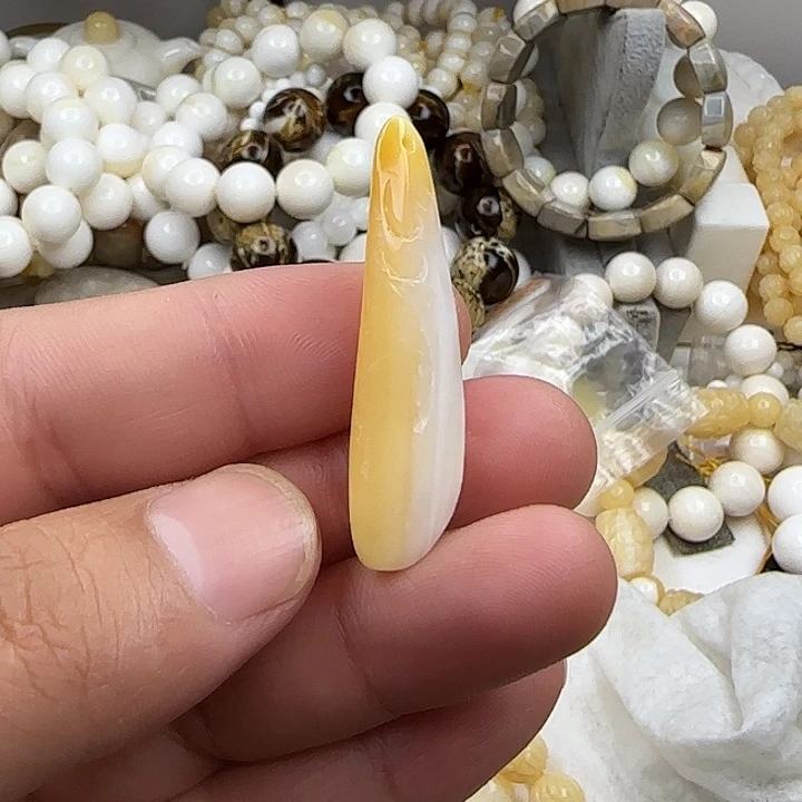 大果紫檀（缅甸花梨）水滴22号有虫