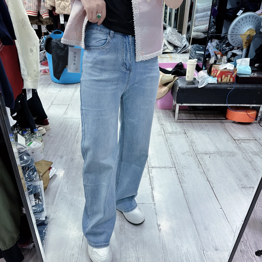 新款薄料弹力2色小直筒中高腰烫钻牛仔裤8102品