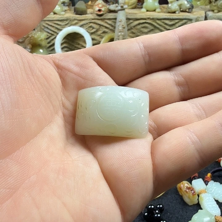 摆件欢迎来到直播间
