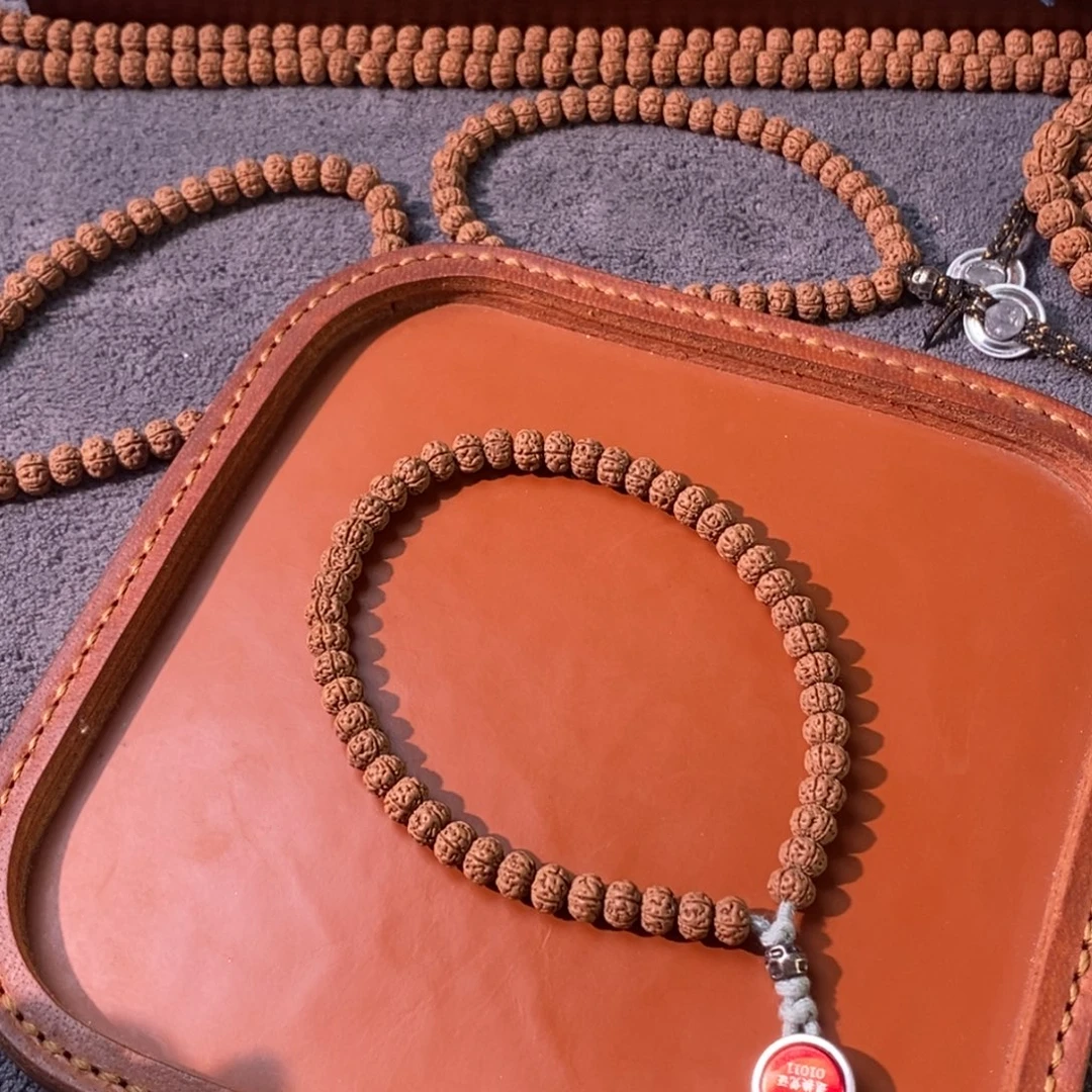 W***y金刚菩提吊坠老树王手持