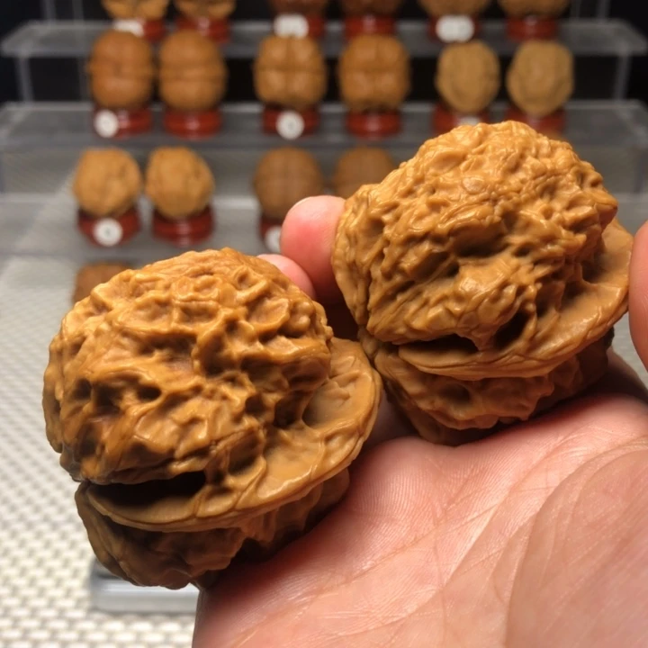 文玩核桃把件49圣元狮王