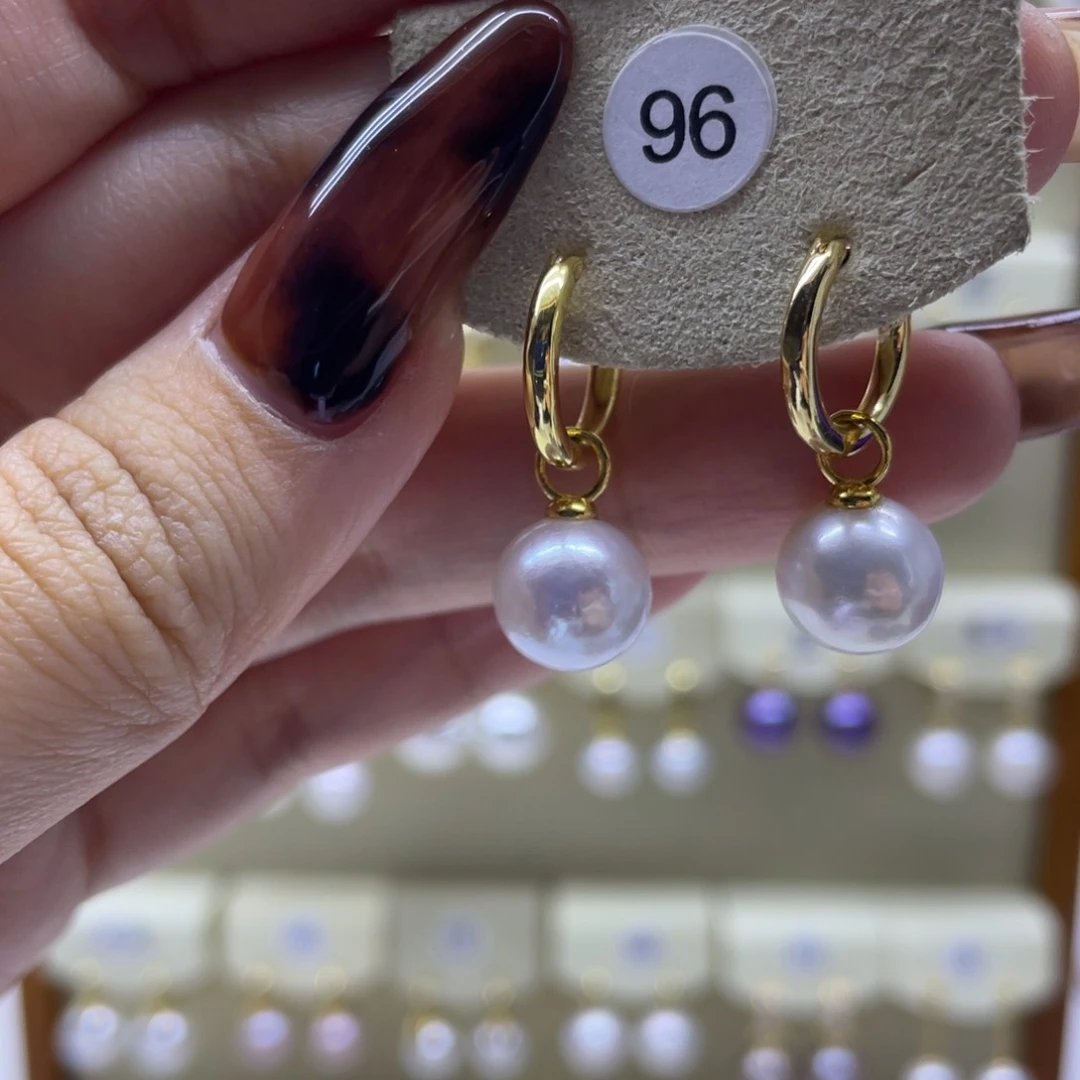 淡水珍珠耳饰未镶嵌