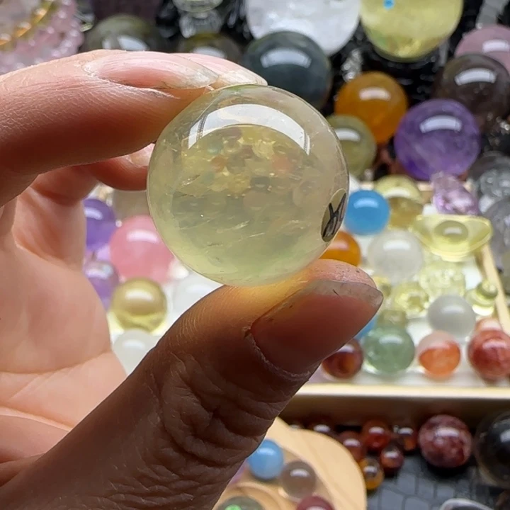 未镶嵌水晶珠宝半成品2.3厘米