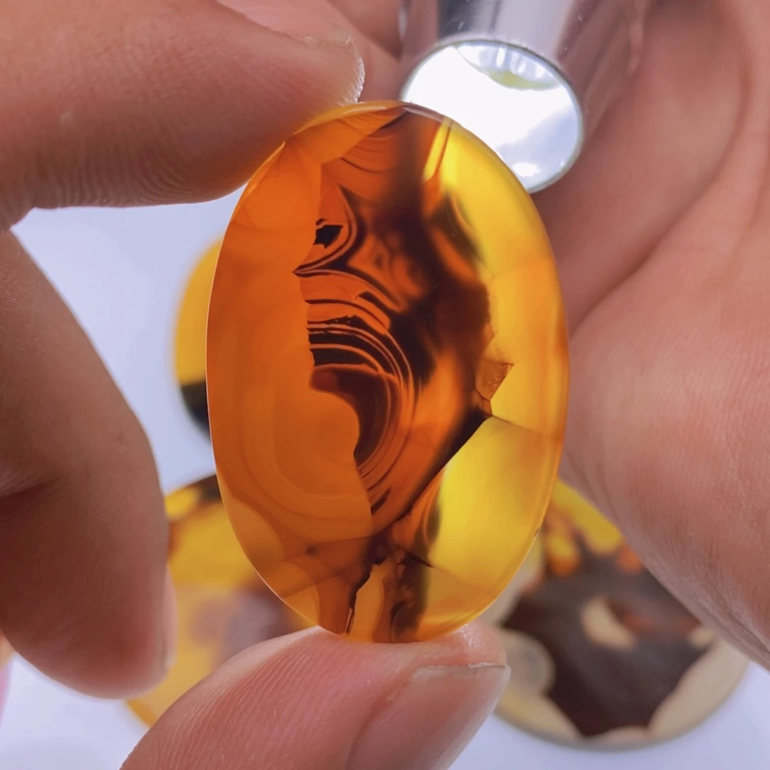 玛瑙/玉髓颈饰未镶嵌