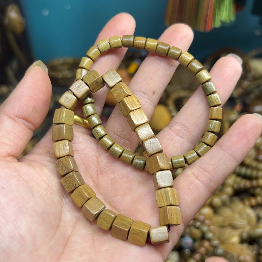 无事牌维腊木（绿檀）