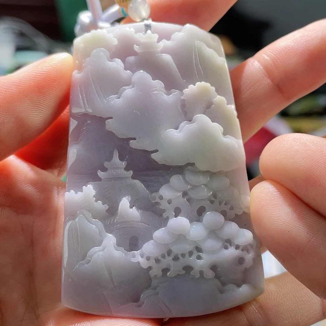 颈饰未镶嵌翡翠一个