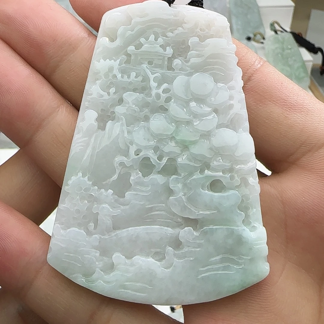 翡翠未镶嵌颈饰翡翠