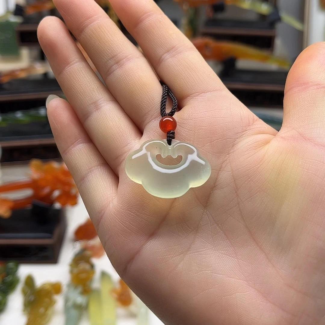 蛇纹石玉未镶嵌岫玉挂坠