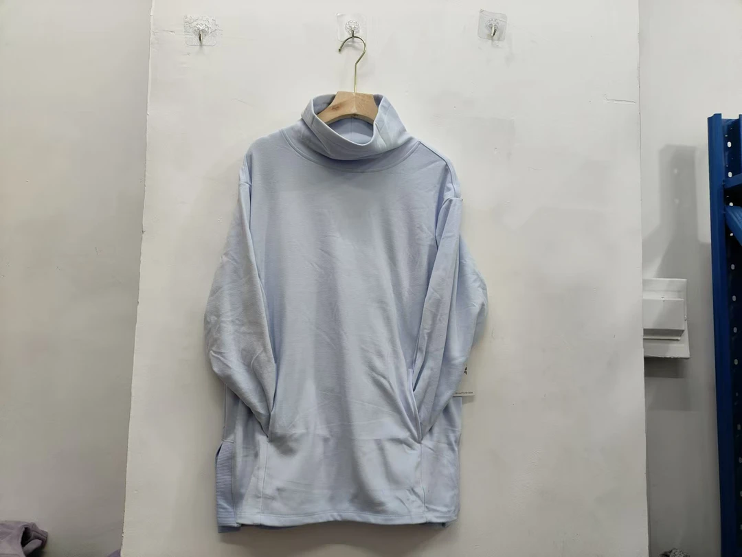 浅蓝色女士高领打底衫时尚百搭长袖