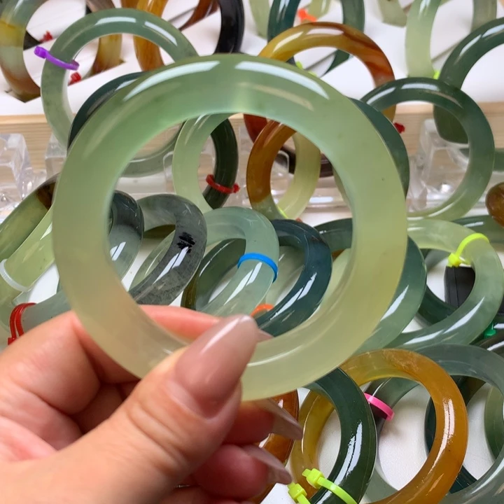 岫玉未镶嵌手镯55圈口