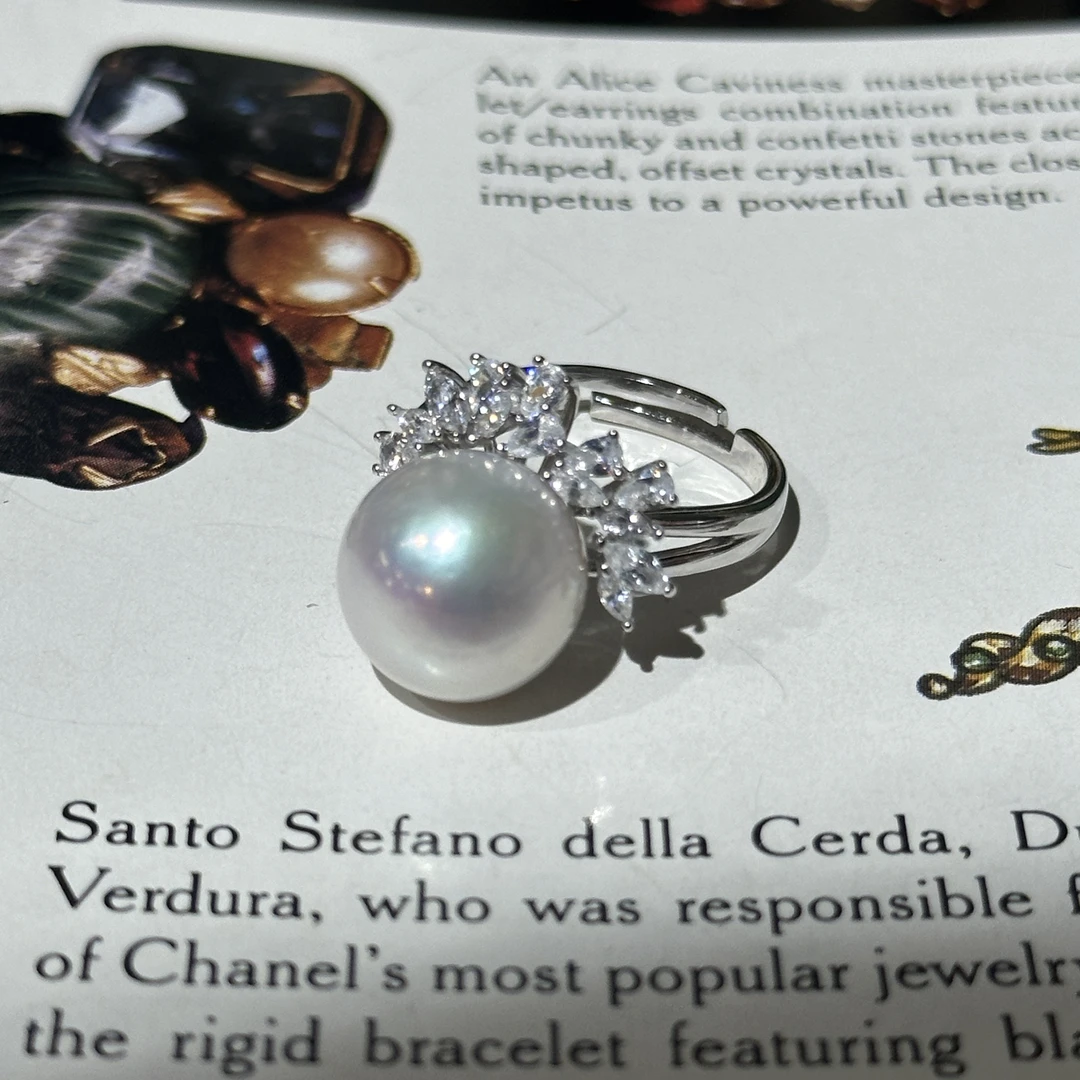 珍珠戒指 日本炫彩白色珠珠边镶戒指 12.5mm左右 ZB251230