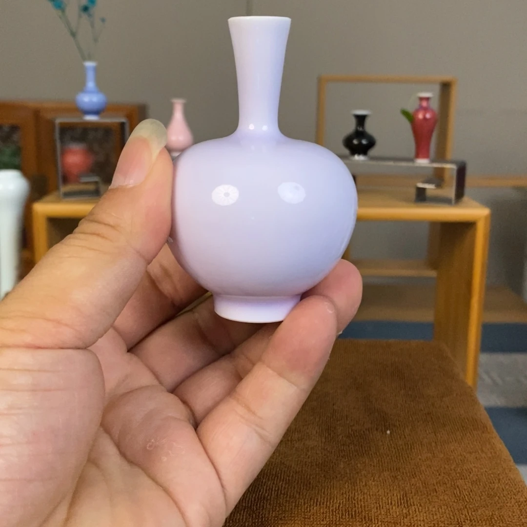 摆件景德镇瓷器精品陈列中