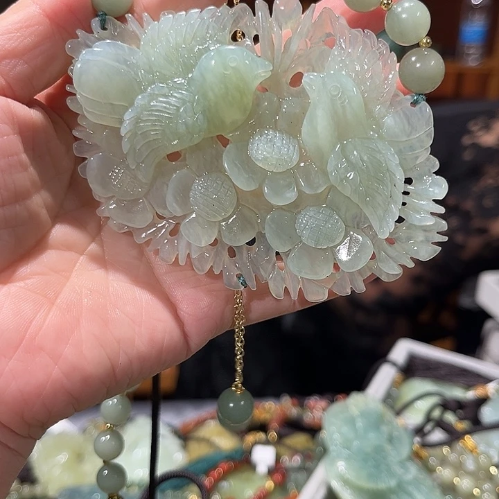未镶嵌岫玉毛衣链