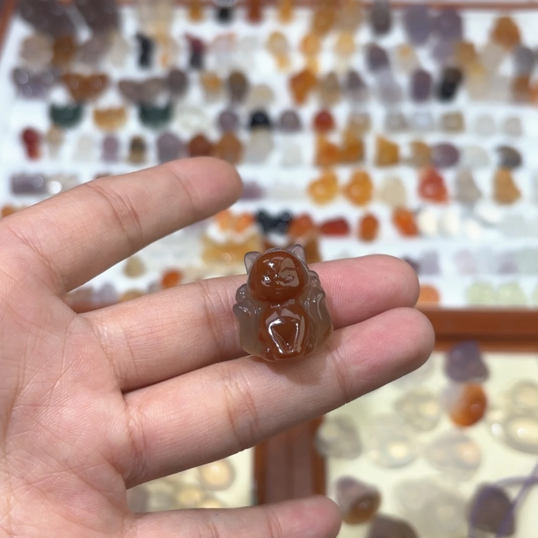 玛瑙/玉髓颈饰未镶嵌博**肖
