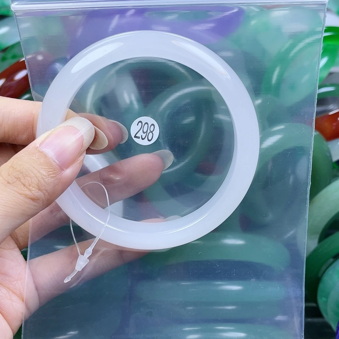 石英质玉手镯未镶嵌6061