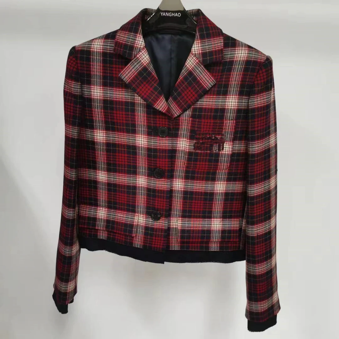 mm红格子时尚翻领外套