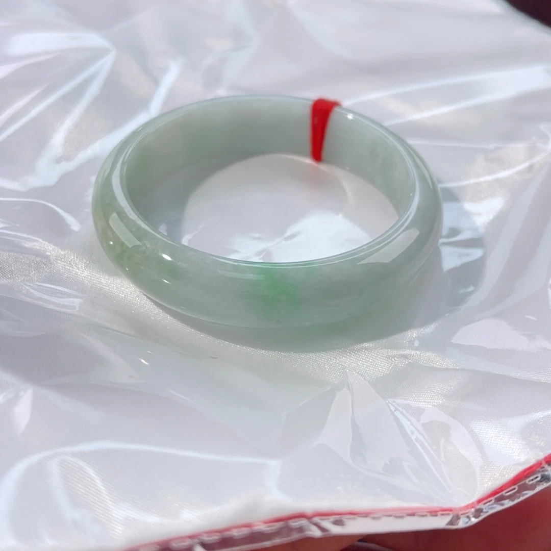 翡翠未镶嵌手镯57.7有微瑕石筋石纹48小时鉴赏无扣手大纹裂